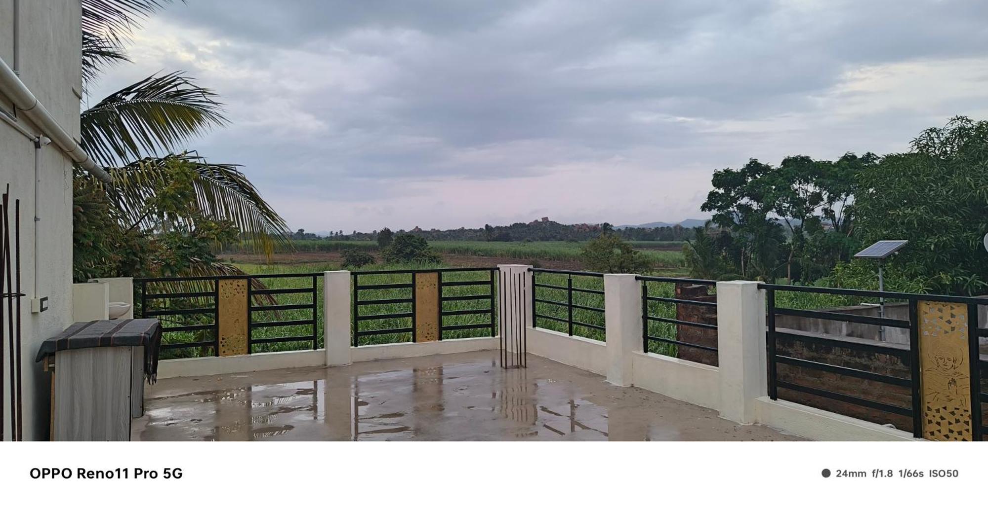 Coconut Homestay Хампи Экстерьер фото